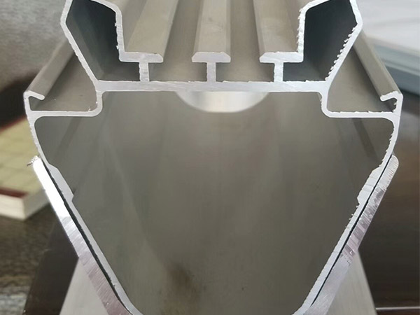 新鄉(xiāng)鋁天溝