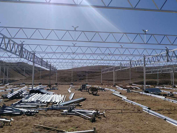 齊齊哈爾溫室大棚工程骨架安裝